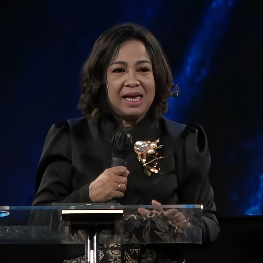 Debby Sani-20260519-1x1.webp