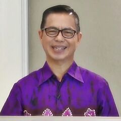 Berkas:Hengky So-20210821-1x1.jpg