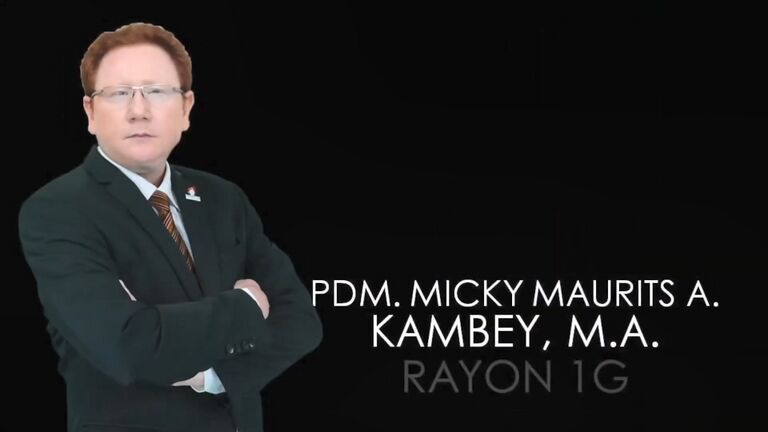 Pdm Micky Kambey, MA dalam perkenalan dan pengurapan Tim Teologi pada 06 April 2019 di SICC